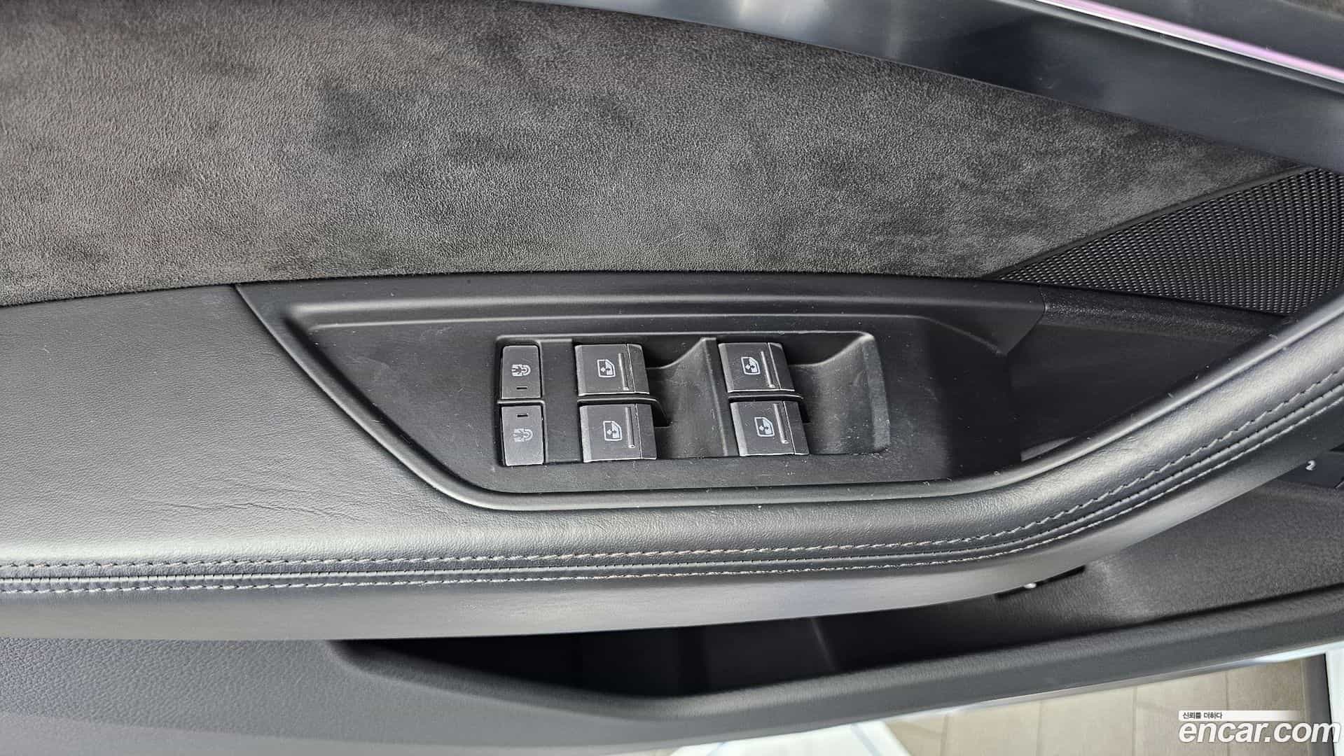 e-tron Audi 2020.7-OPTION-044