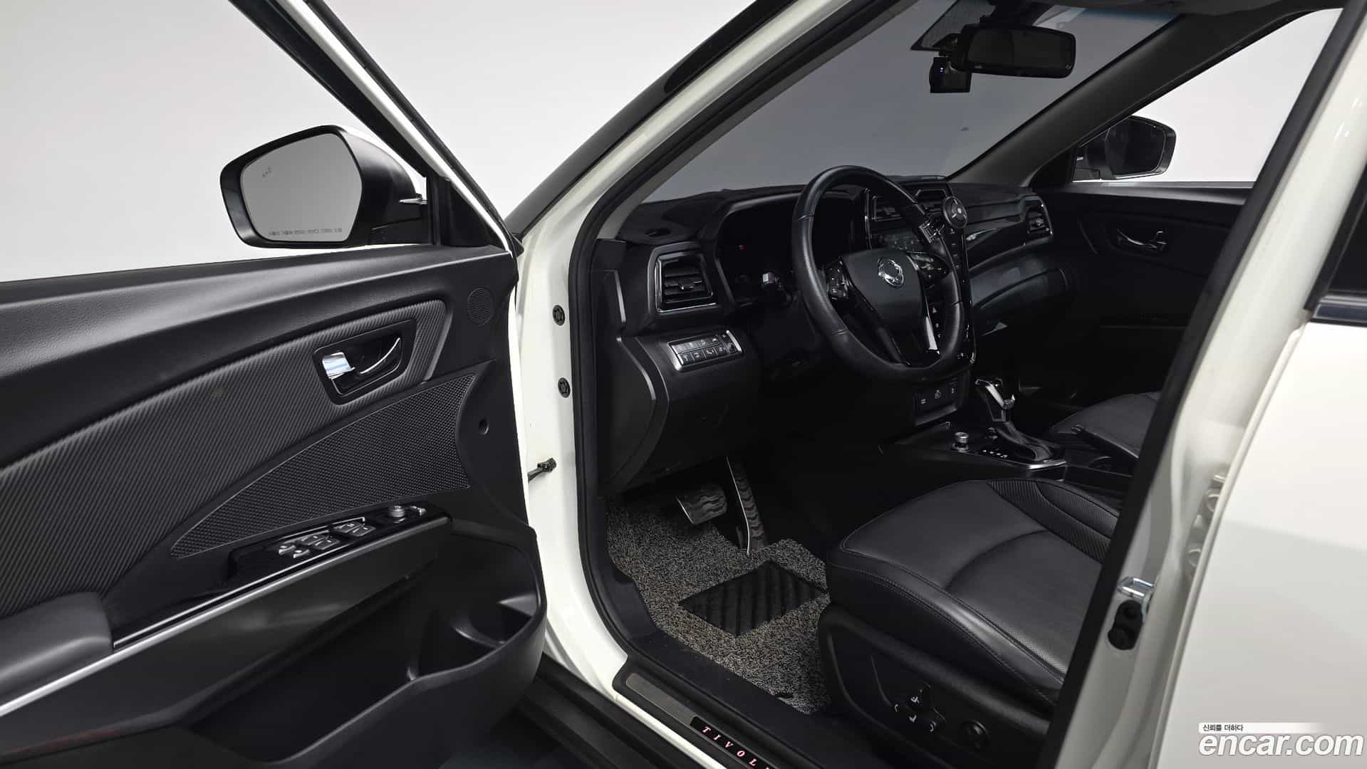 TIBOLI KG Mobility 2020.5-INNER-010