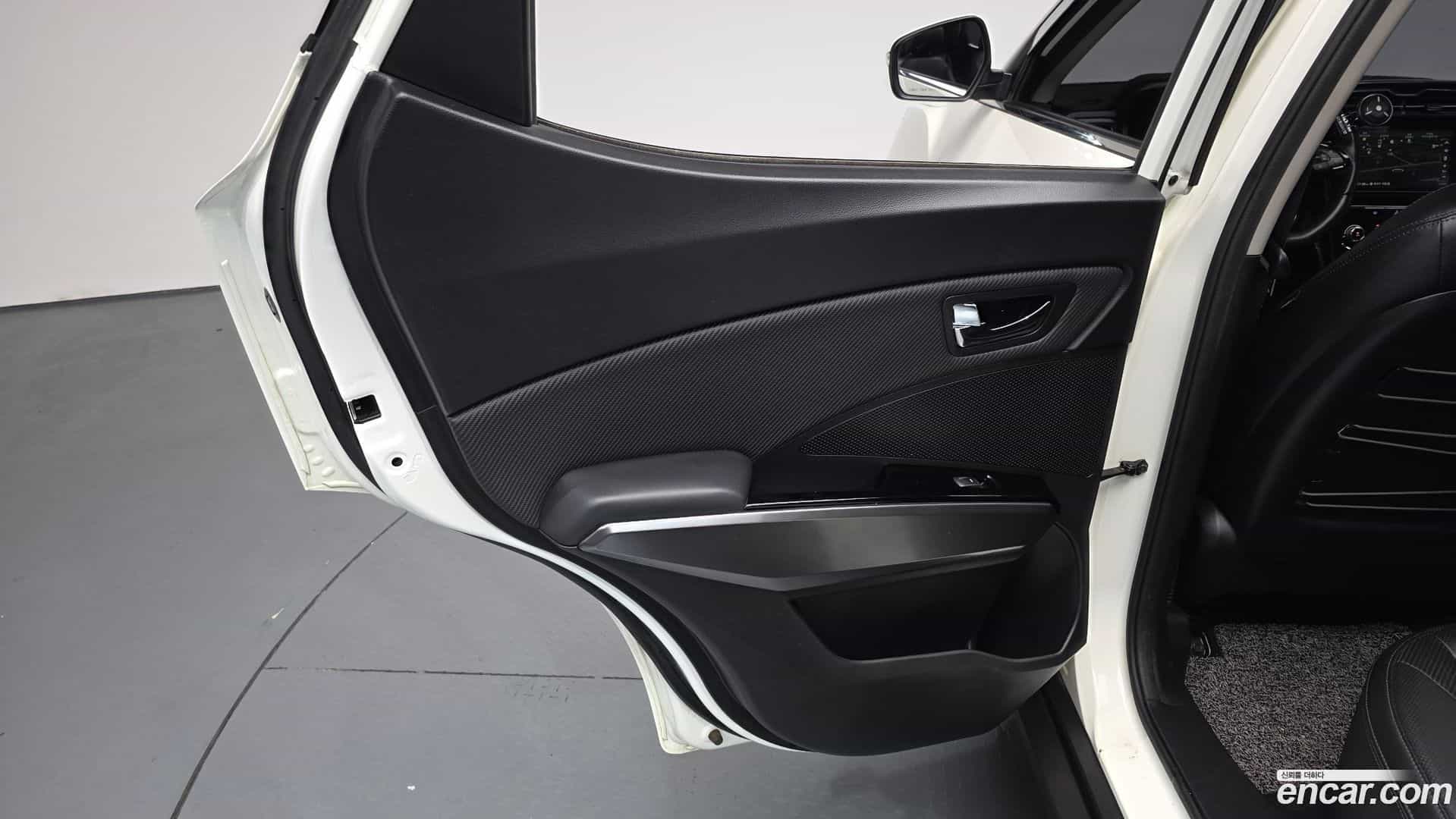 TIBOLI KG Mobility 2020.5-INNER-035