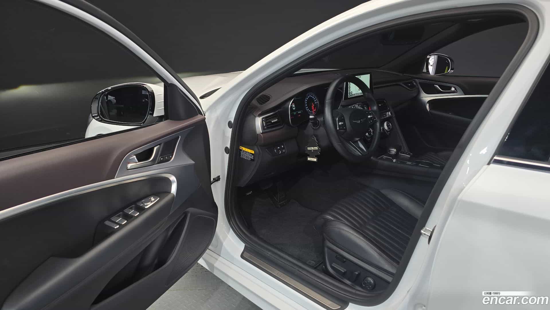 G70 Genesis 2020.4-INNER-010