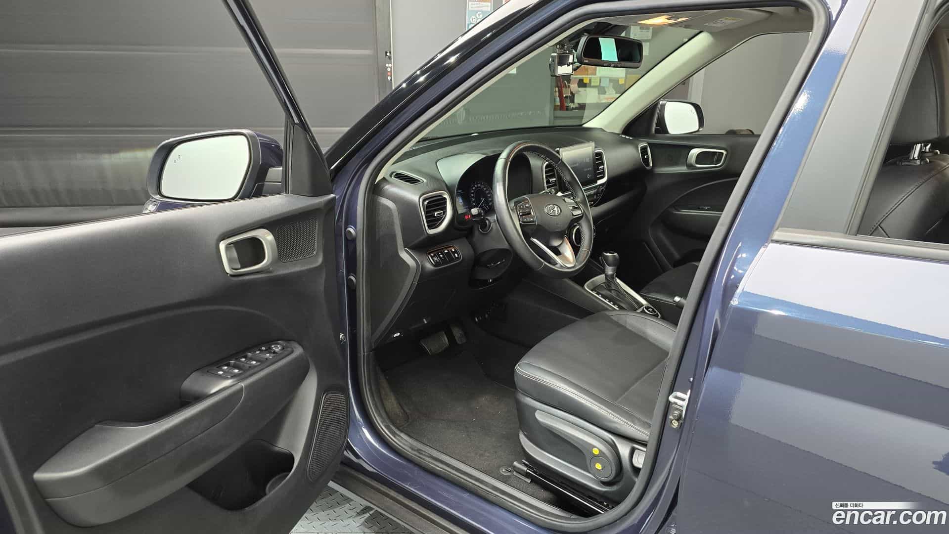 Venue Hyundai 2021.1-INNER-010