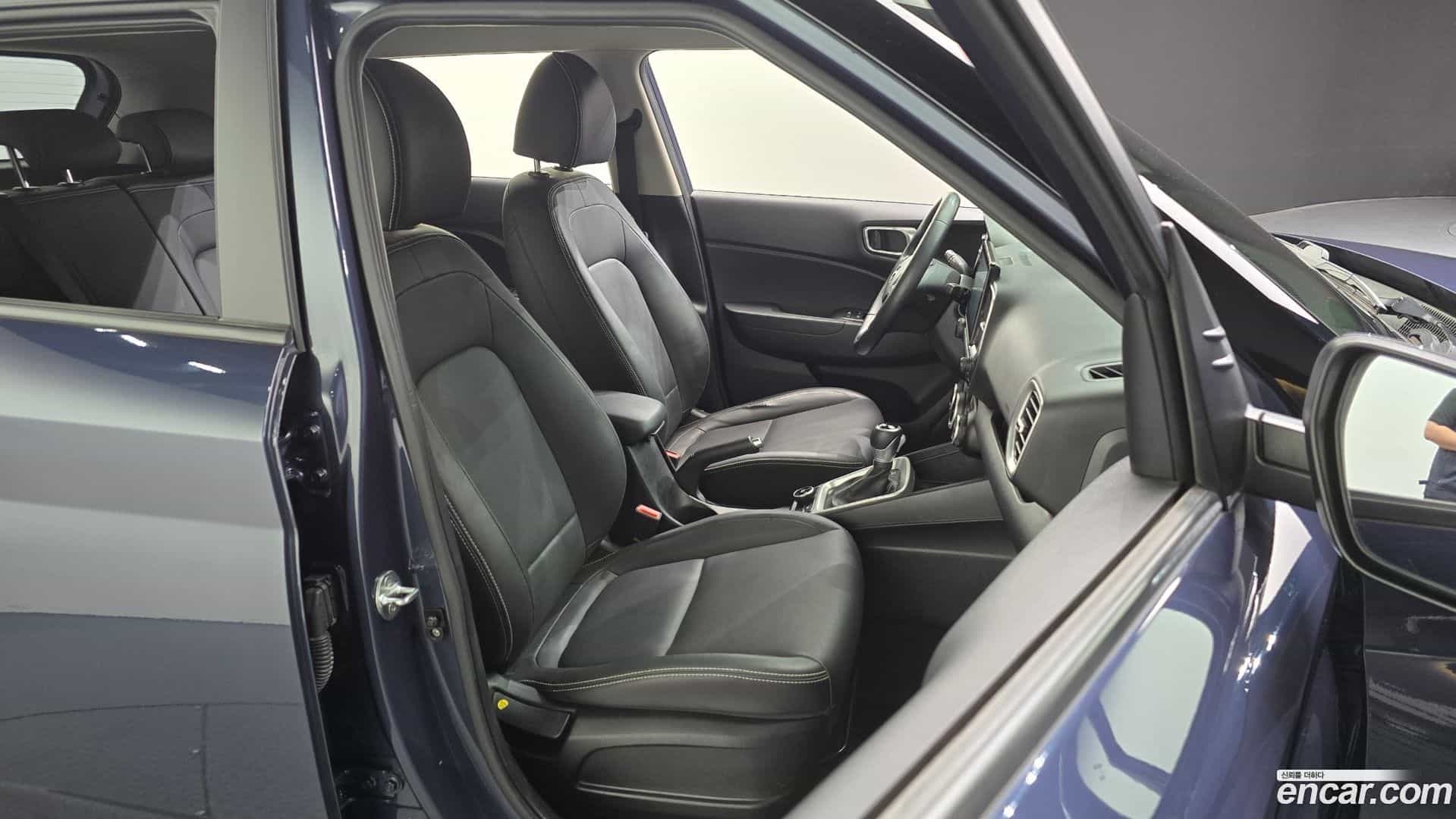 Venue Hyundai 2021.1-OPTION-016