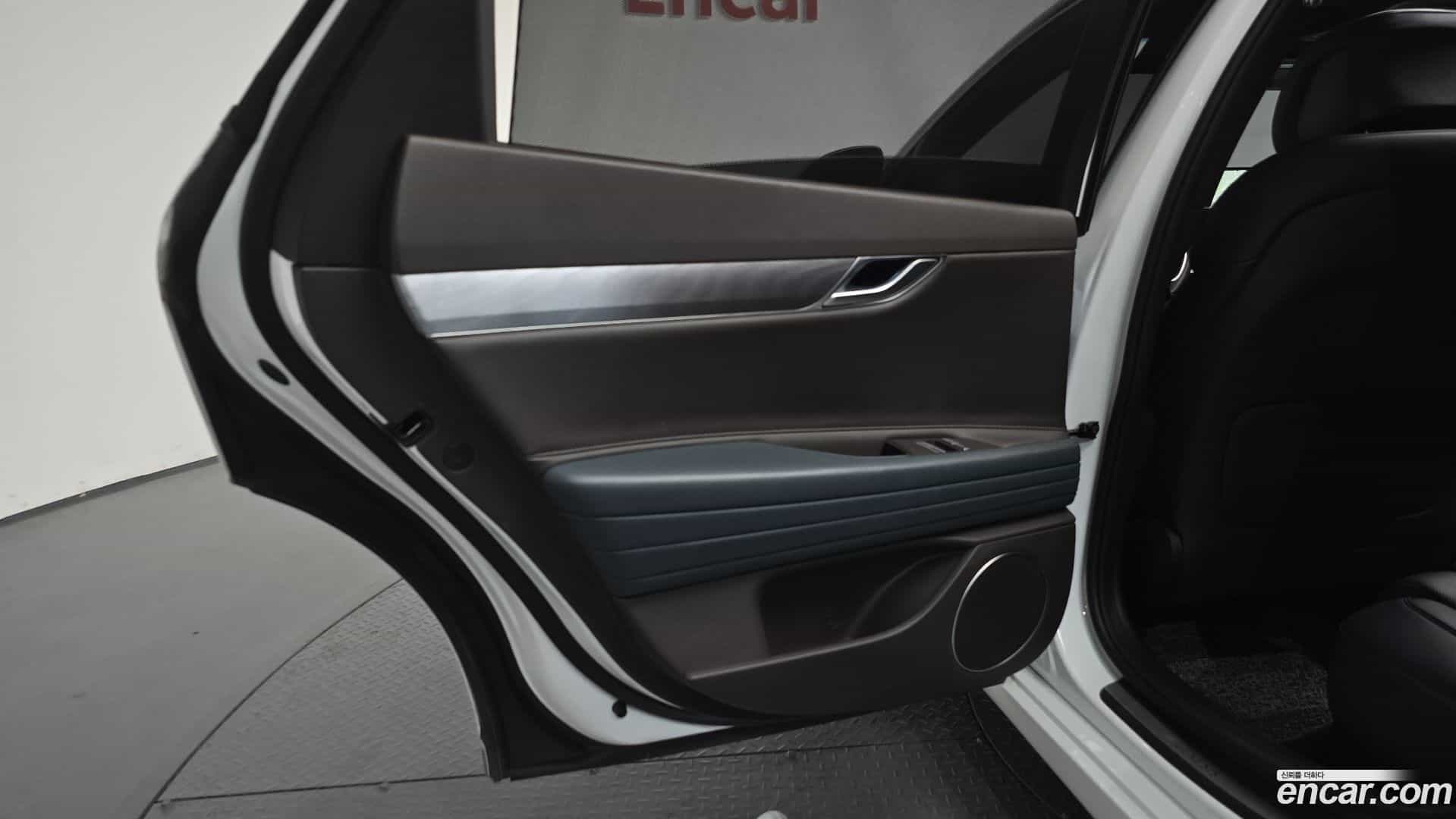 G80 Genesis 2021.9-INNER-035