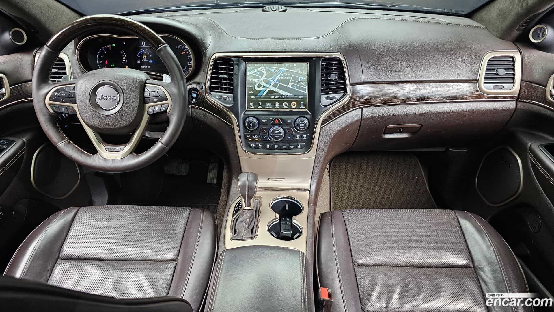 Cherokee Jeep 2017.8-INNER-007
