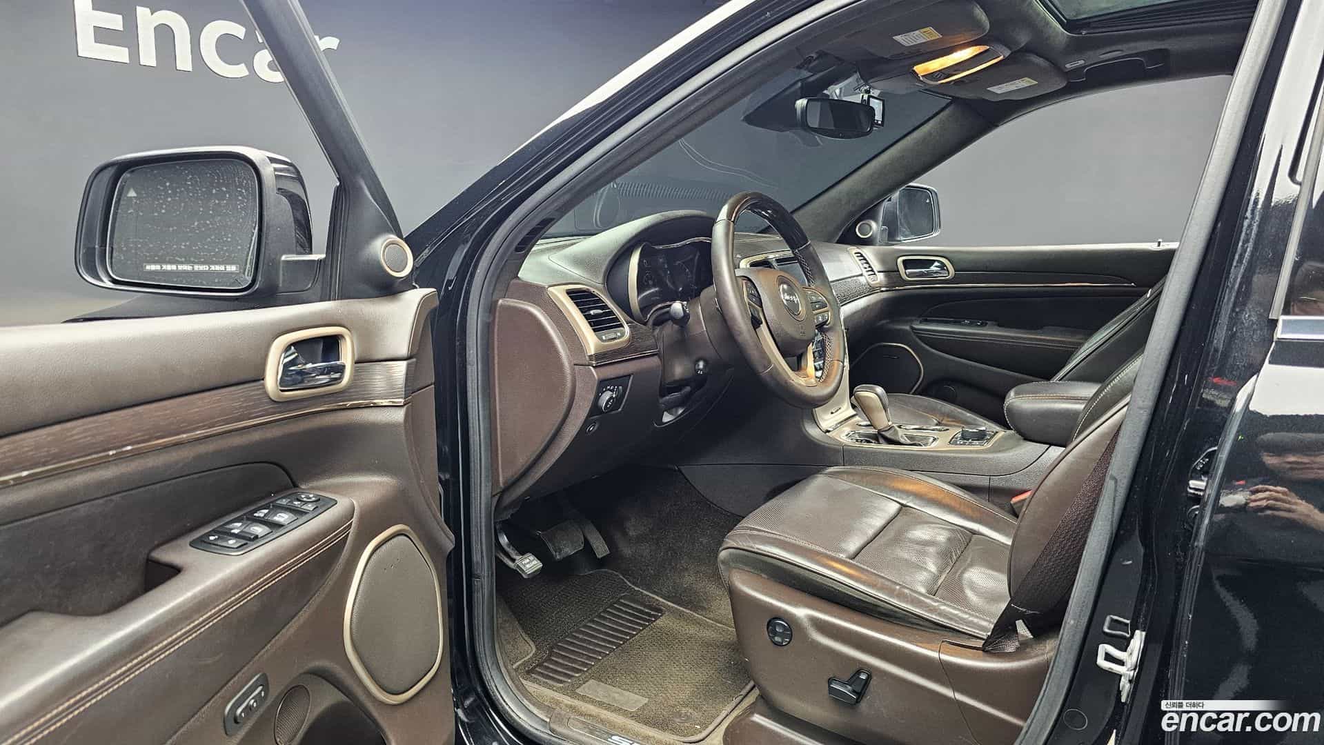 Cherokee Jeep 2017.8-INNER-010