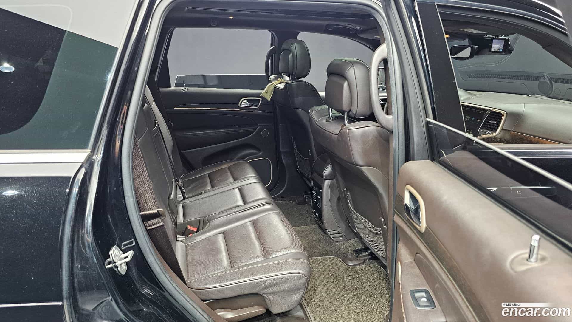 Cherokee Jeep 2017.8-OPTION-016