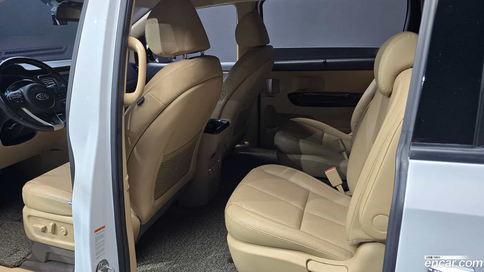 Canival Kia 2018.8-INNER-036