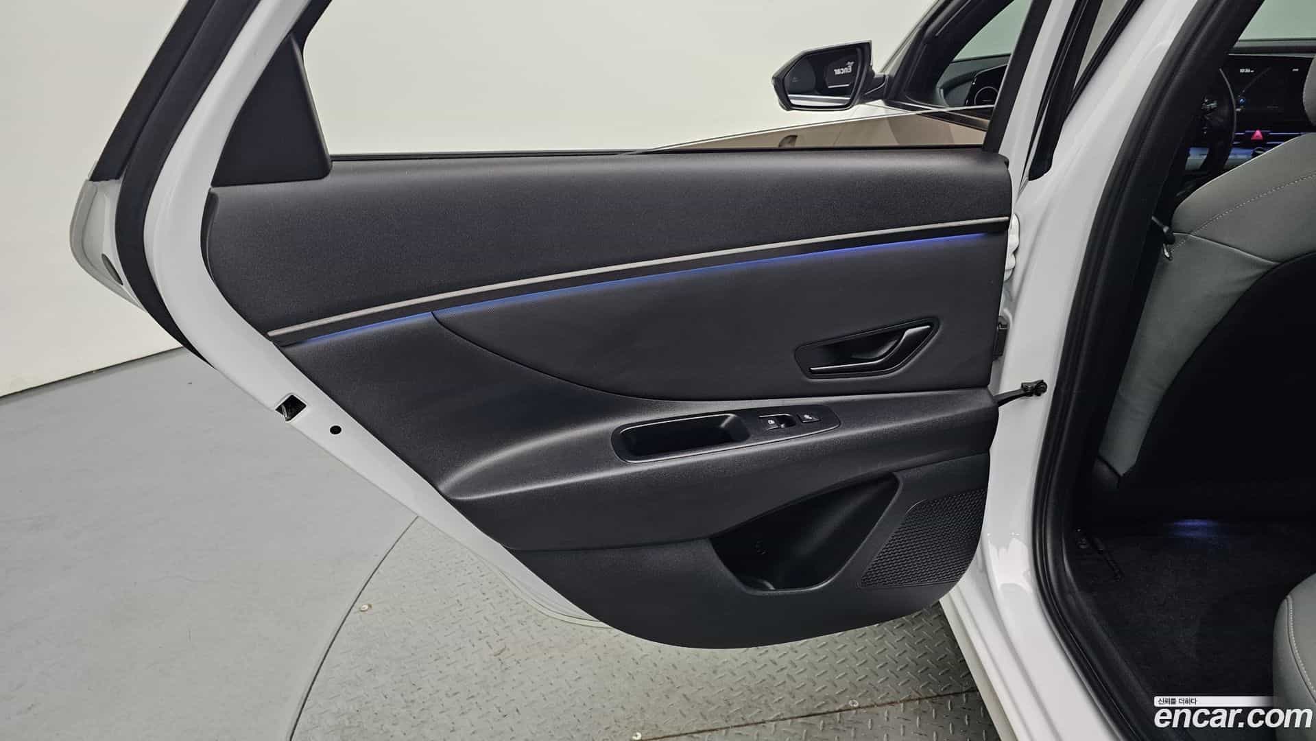 AVANTE Hyundai 2023.7-INNER-035
