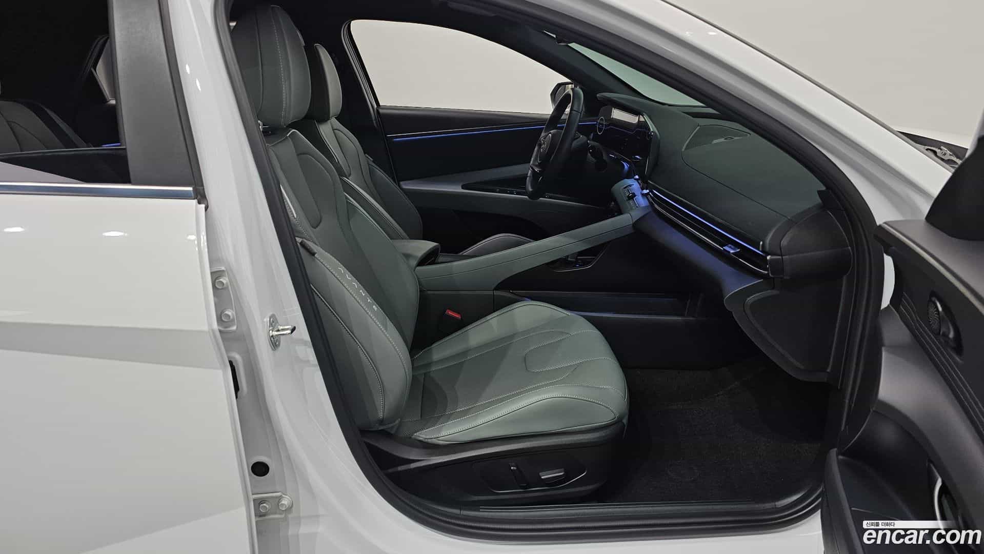 AVANTE Hyundai 2023.7-INNER-036