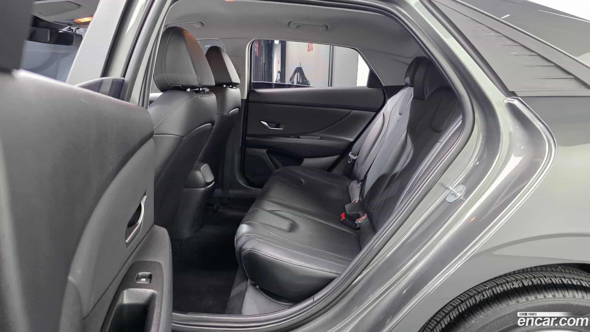 AVANTE Hyundai 2022.0-OPTION-016
