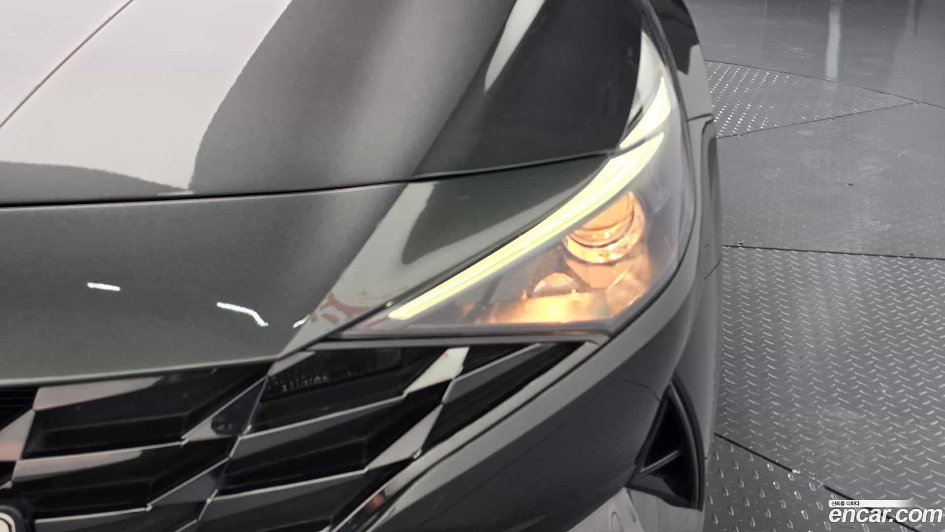 AVANTE Hyundai 2022.0-OUTER-032