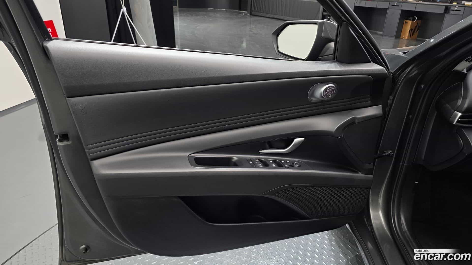 AVANTE Hyundai 2022.0-INNER-034