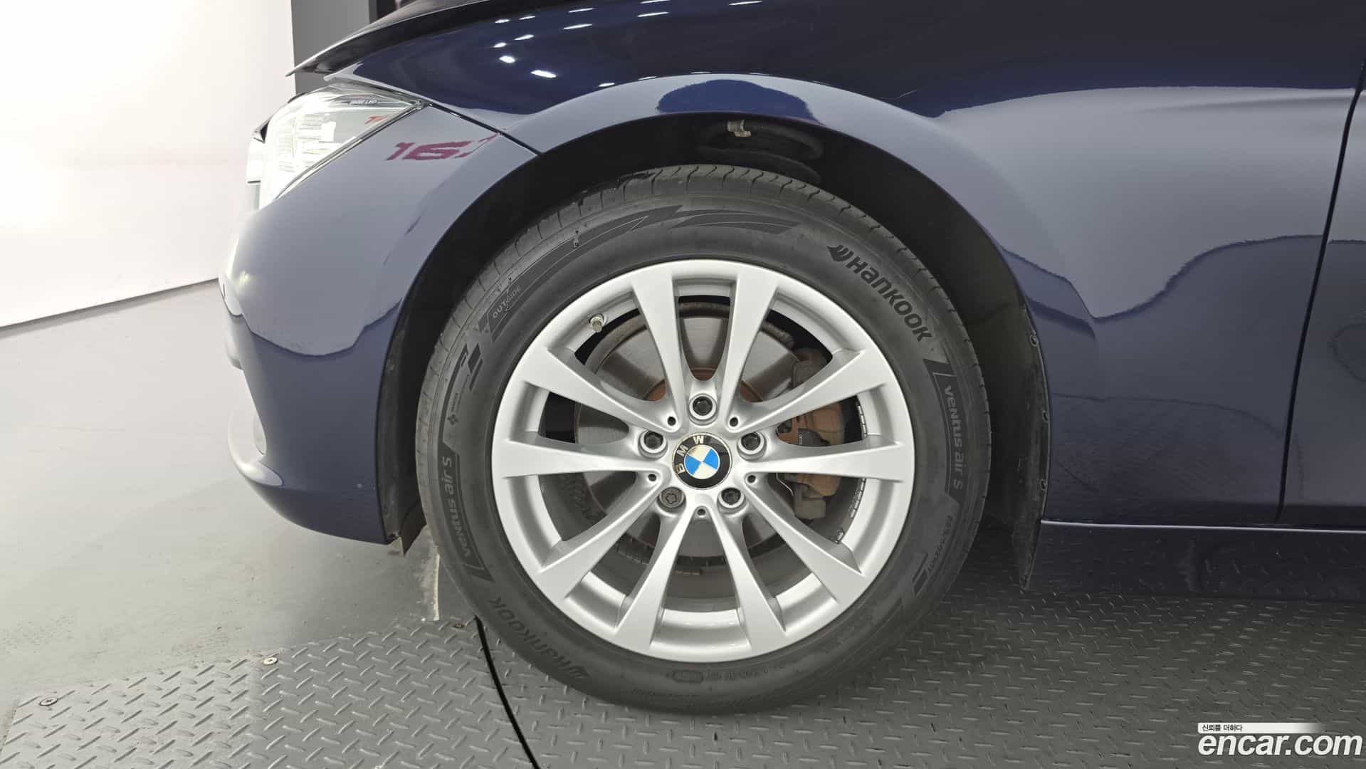 3-Series BMW 2016.5-OUTER-005