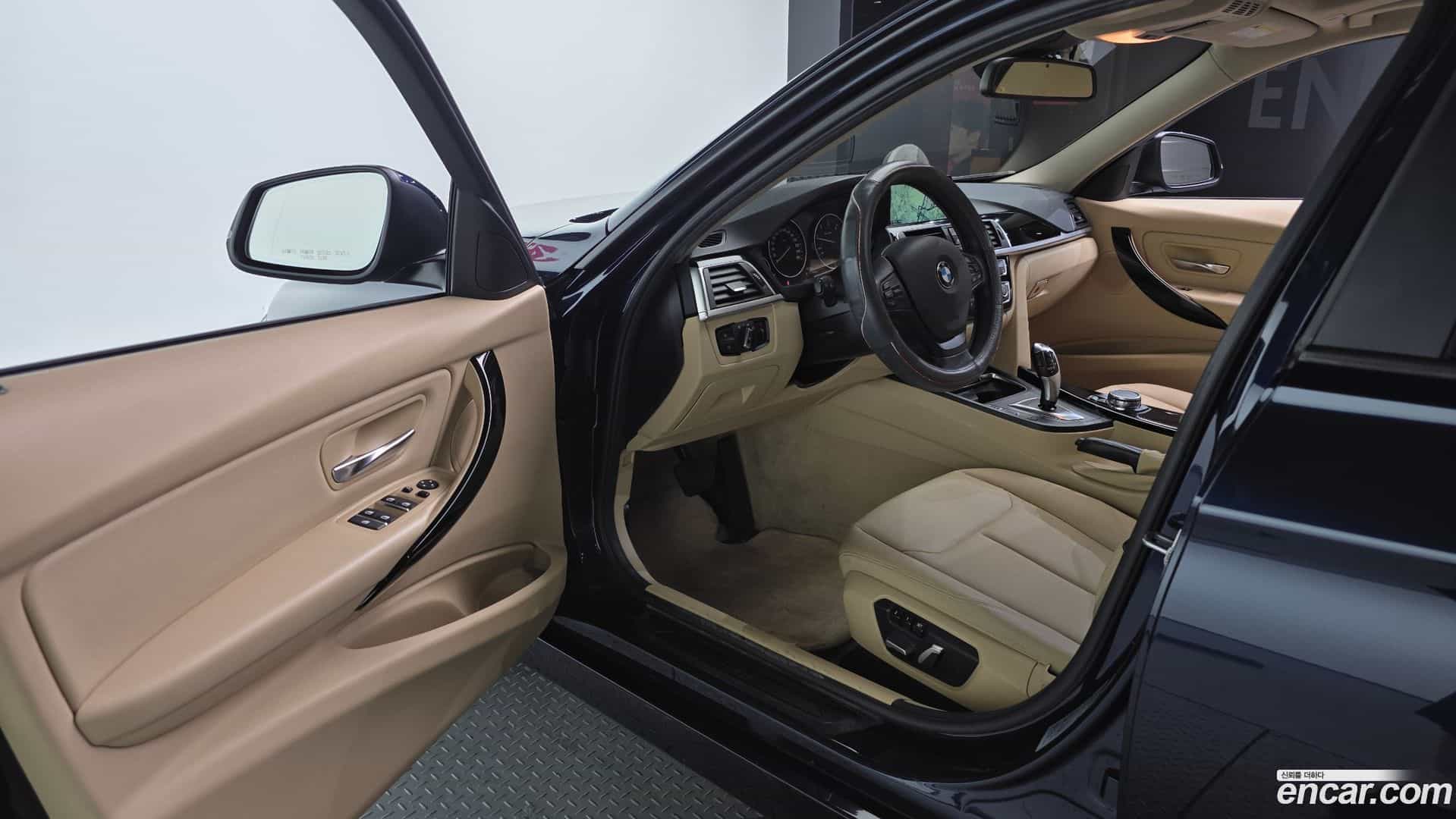 3-Series BMW 2016.5-INNER-010