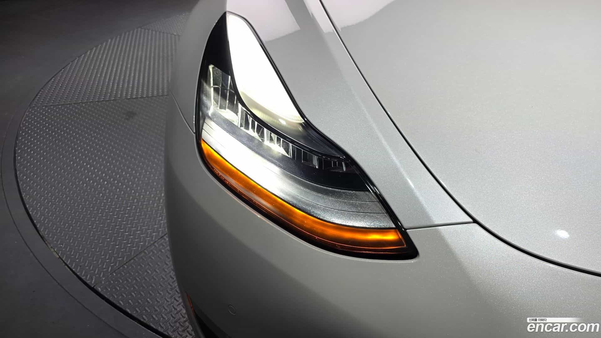 Model Y Tesla 2022.5-OUTER-032