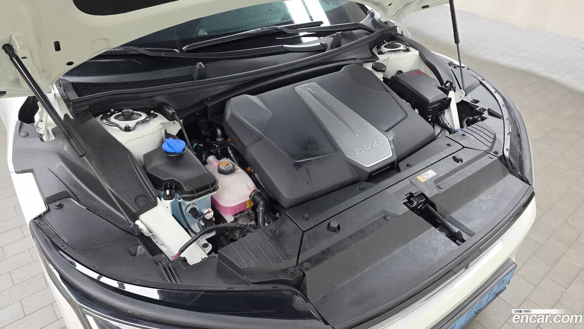 EV6 Kia 2025.0-OUTER-006