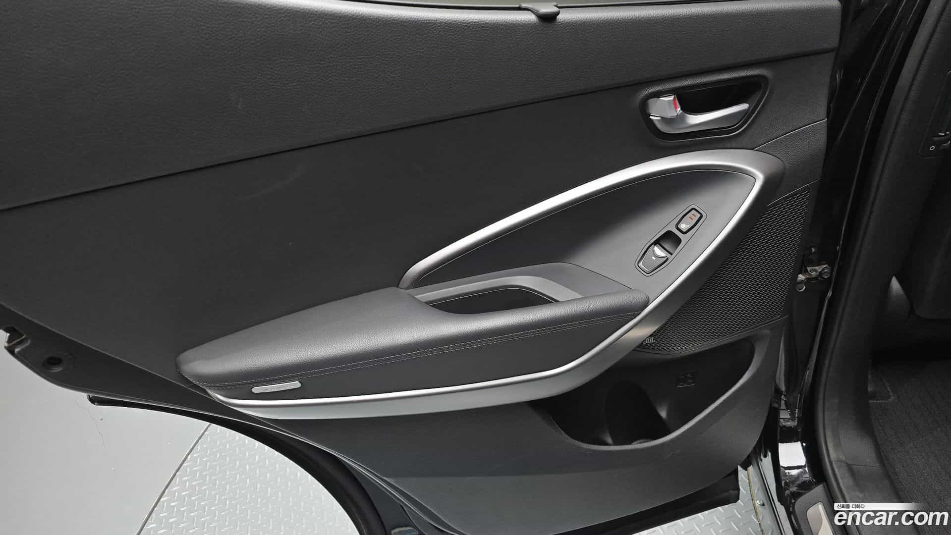 Santafe Hyundai 2015.7-INNER-035