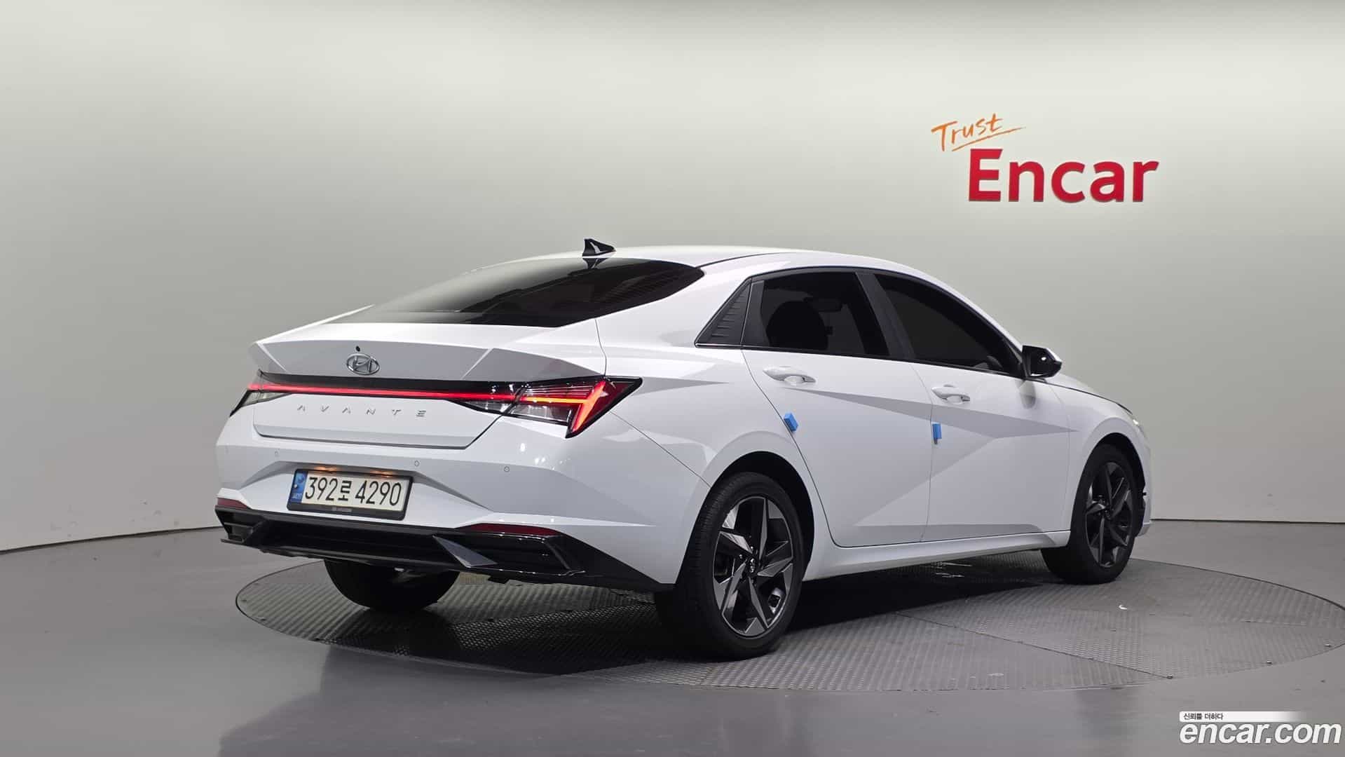 AVANTE Hyundai 2022.1-OUTER-002