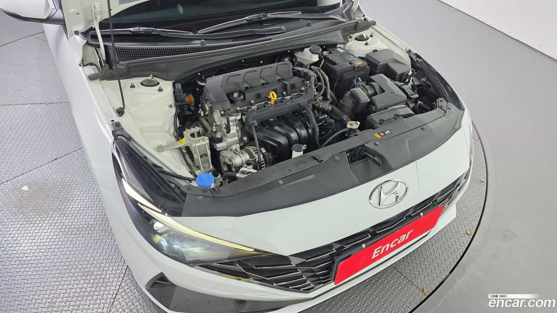 AVANTE Hyundai 2022.1-OUTER-006