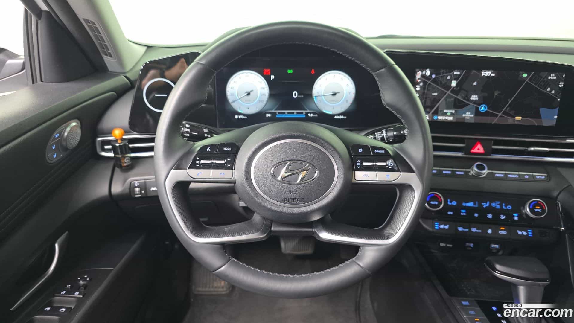 AVANTE Hyundai 2022.1-OPTION-018