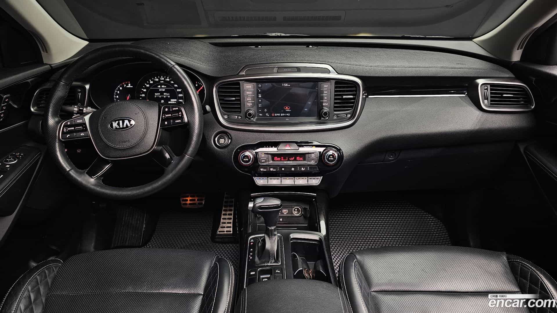 Sorento Kia 2019.5-INNER-007