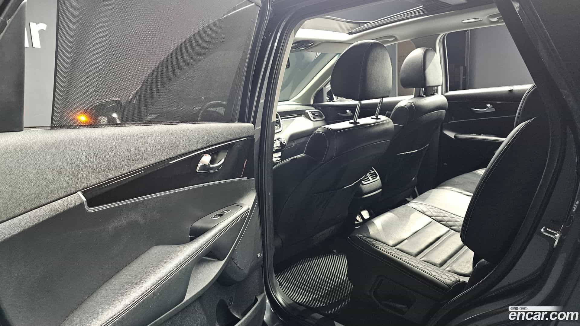 Sorento Kia 2019.5-INNER-036