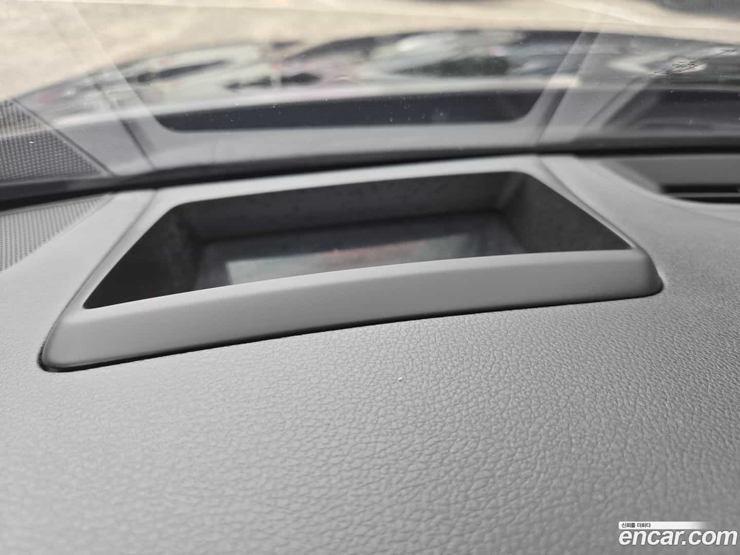 Grandeur Hyundai 2017.11-OUTER-002