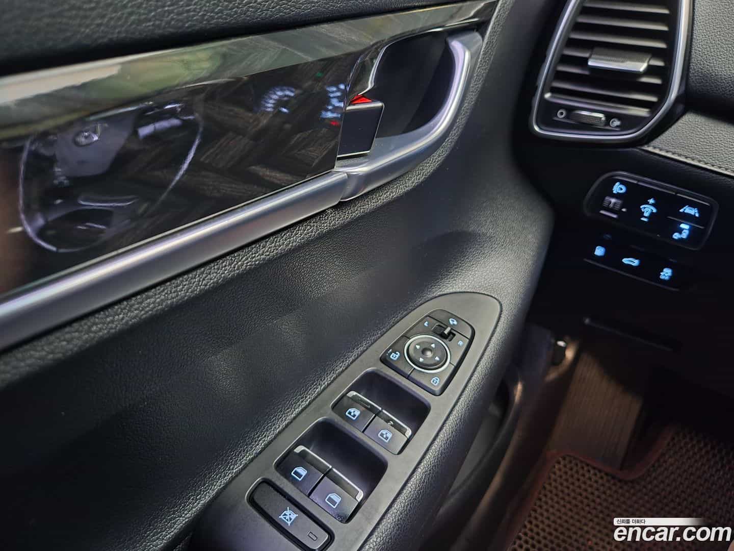 Grandeur Hyundai 2017.11-INNER-009