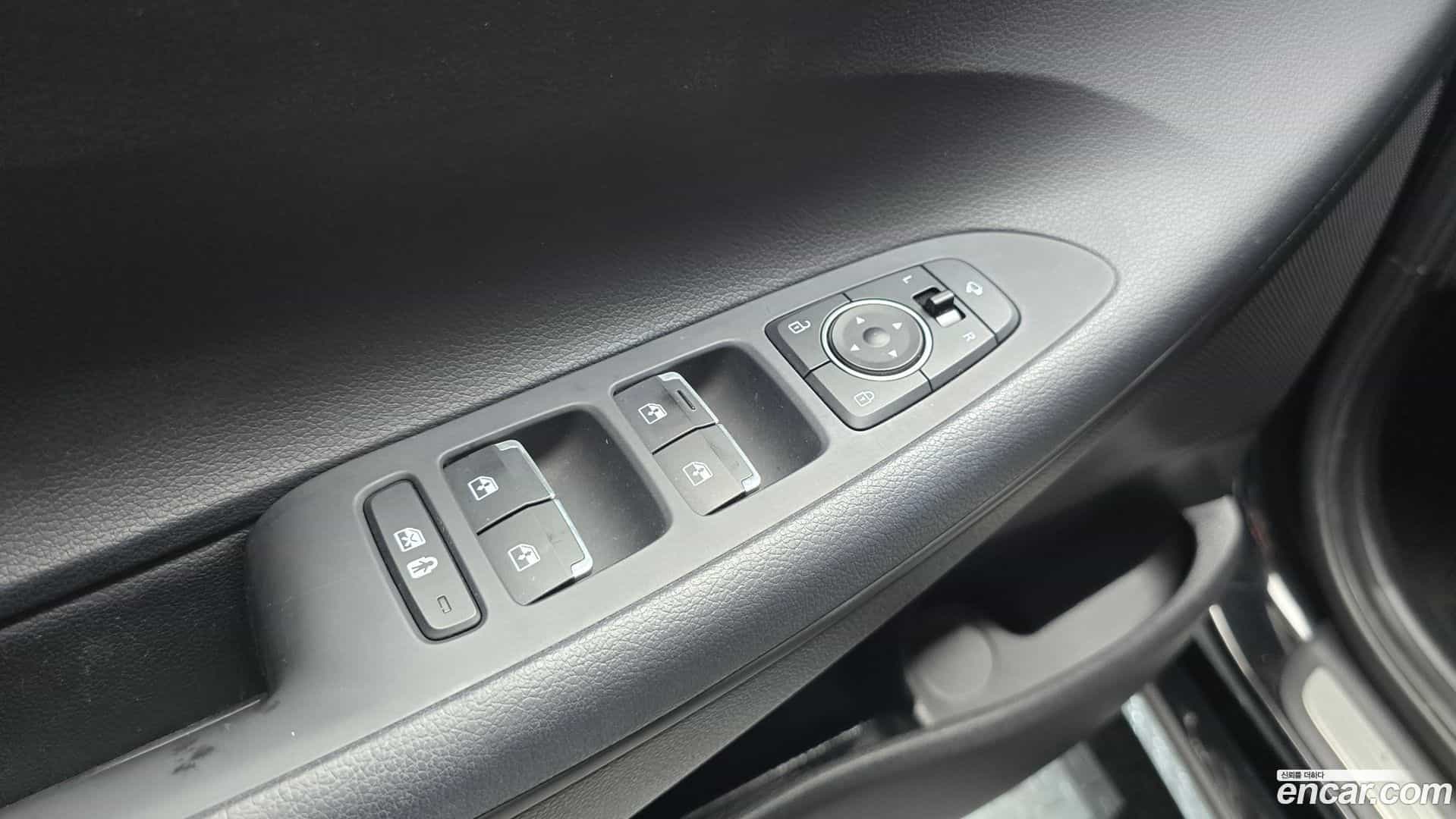 Grandeur Hyundai 2021.3-OPTION-017