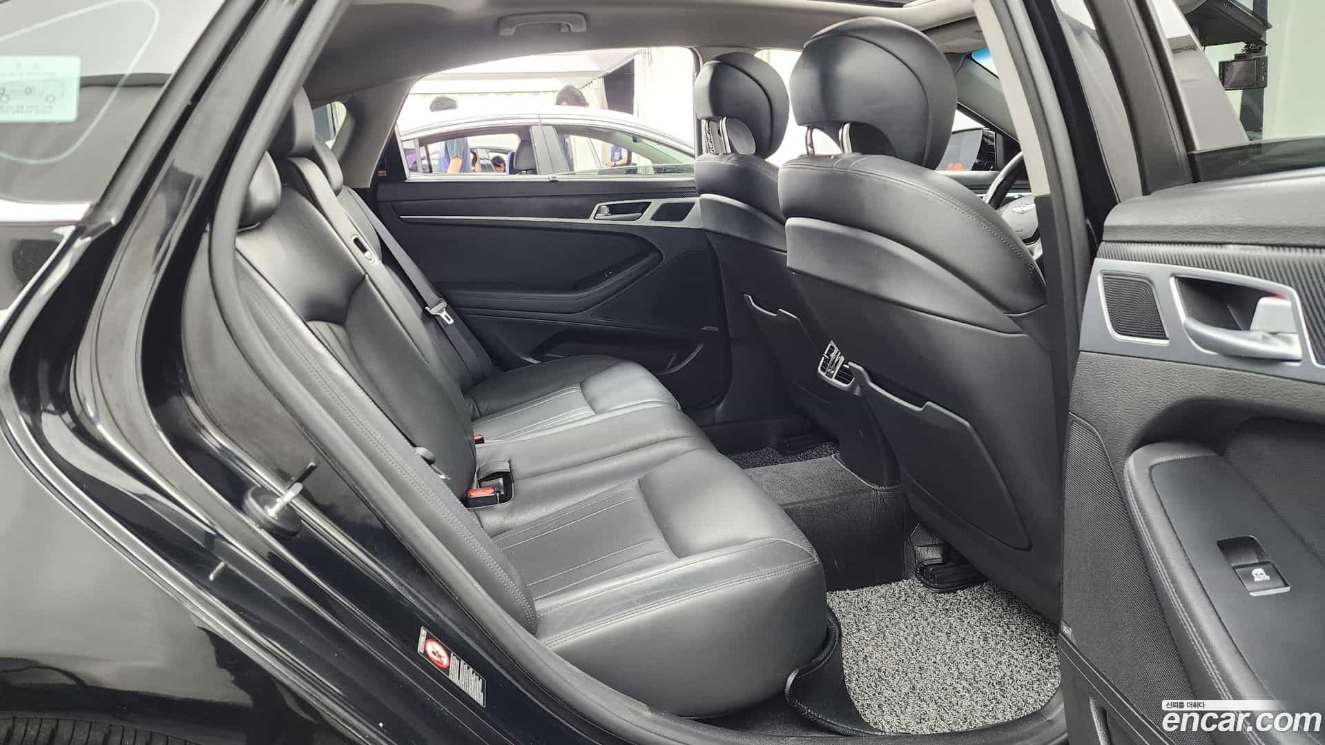 Genesis Hyundai 2016.9-OPTION-016