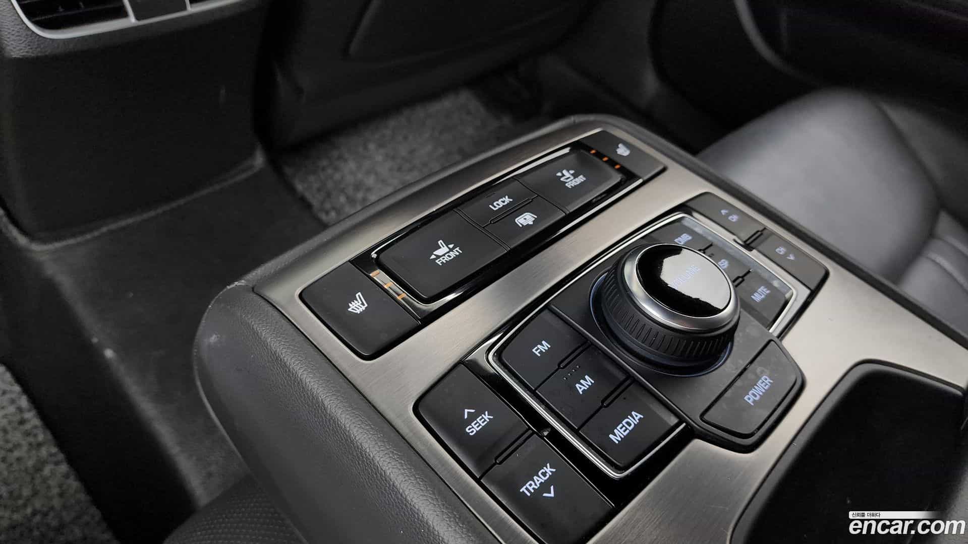 Genesis Hyundai 2016.9-OPTION-023