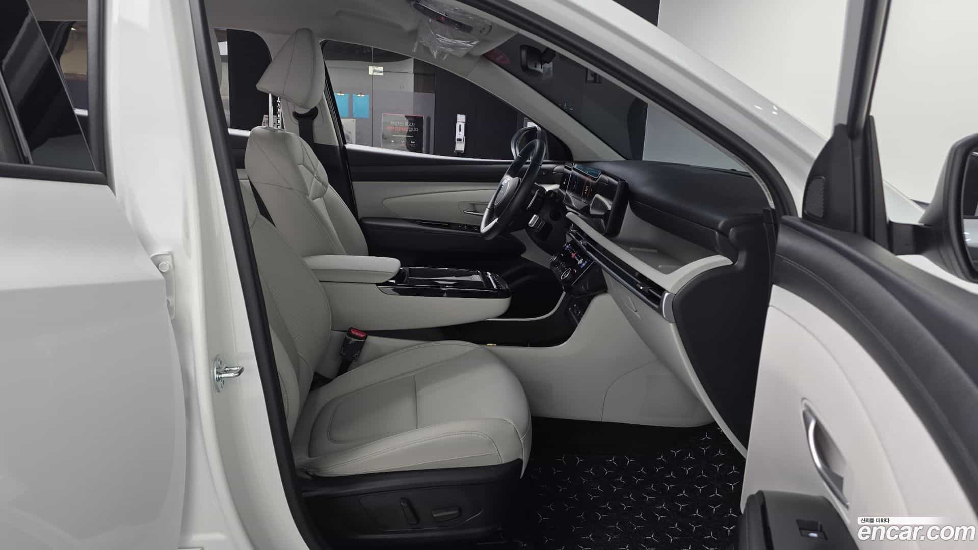 Tucson Hyundai 2025.4-OPTION-015