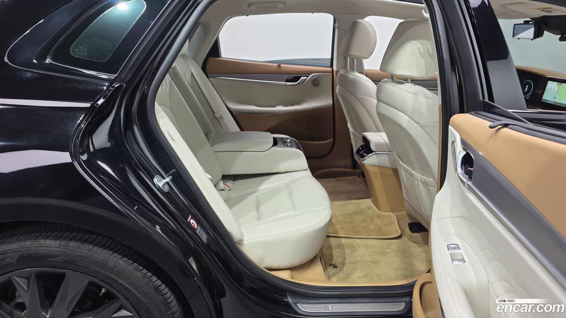 Grandeur Hyundai 2020.5-OPTION-015