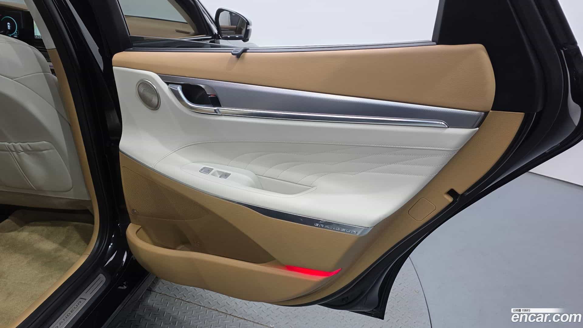 Grandeur Hyundai 2020.5-INNER-035