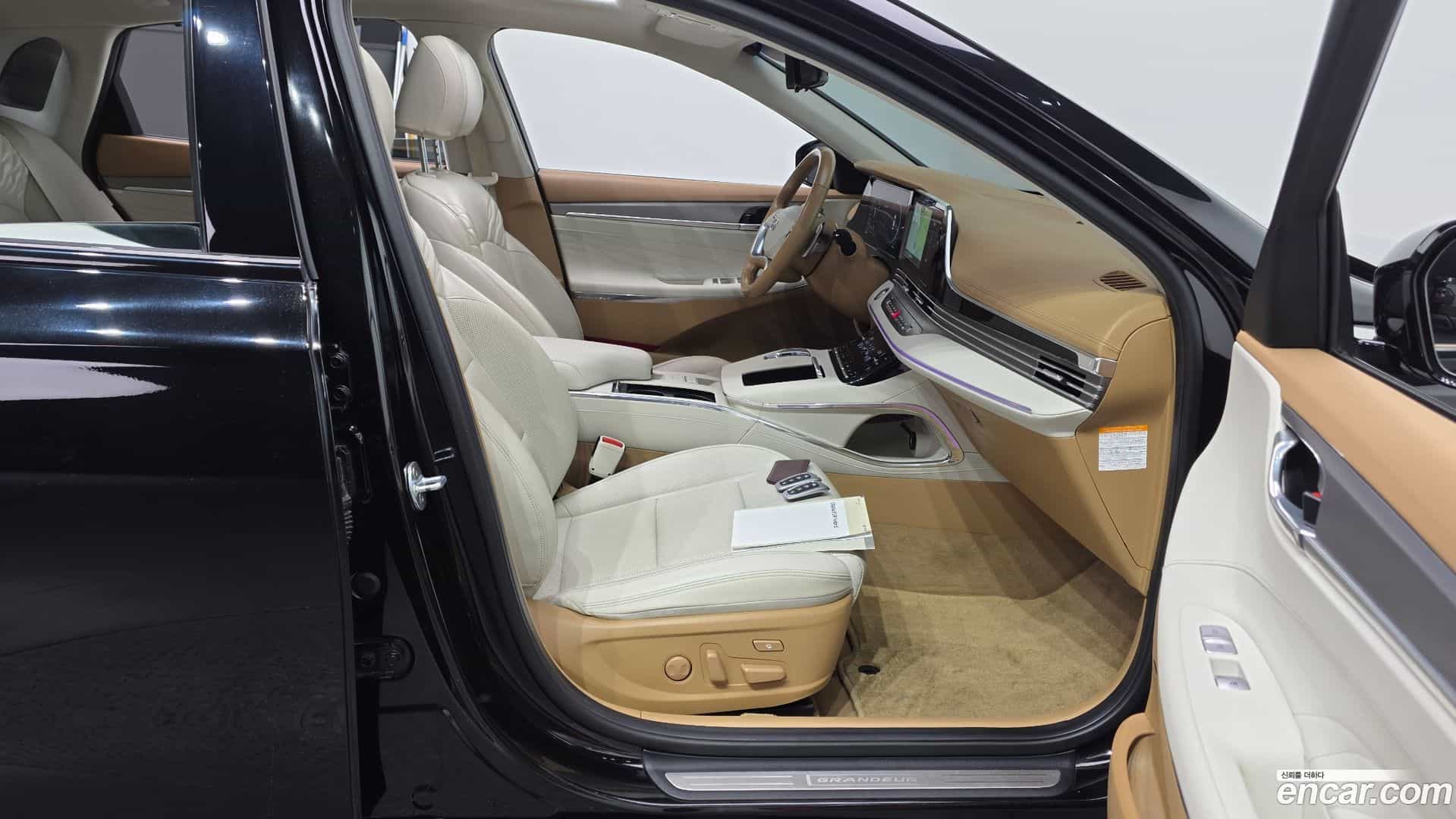 Grandeur Hyundai 2020.5-INNER-036