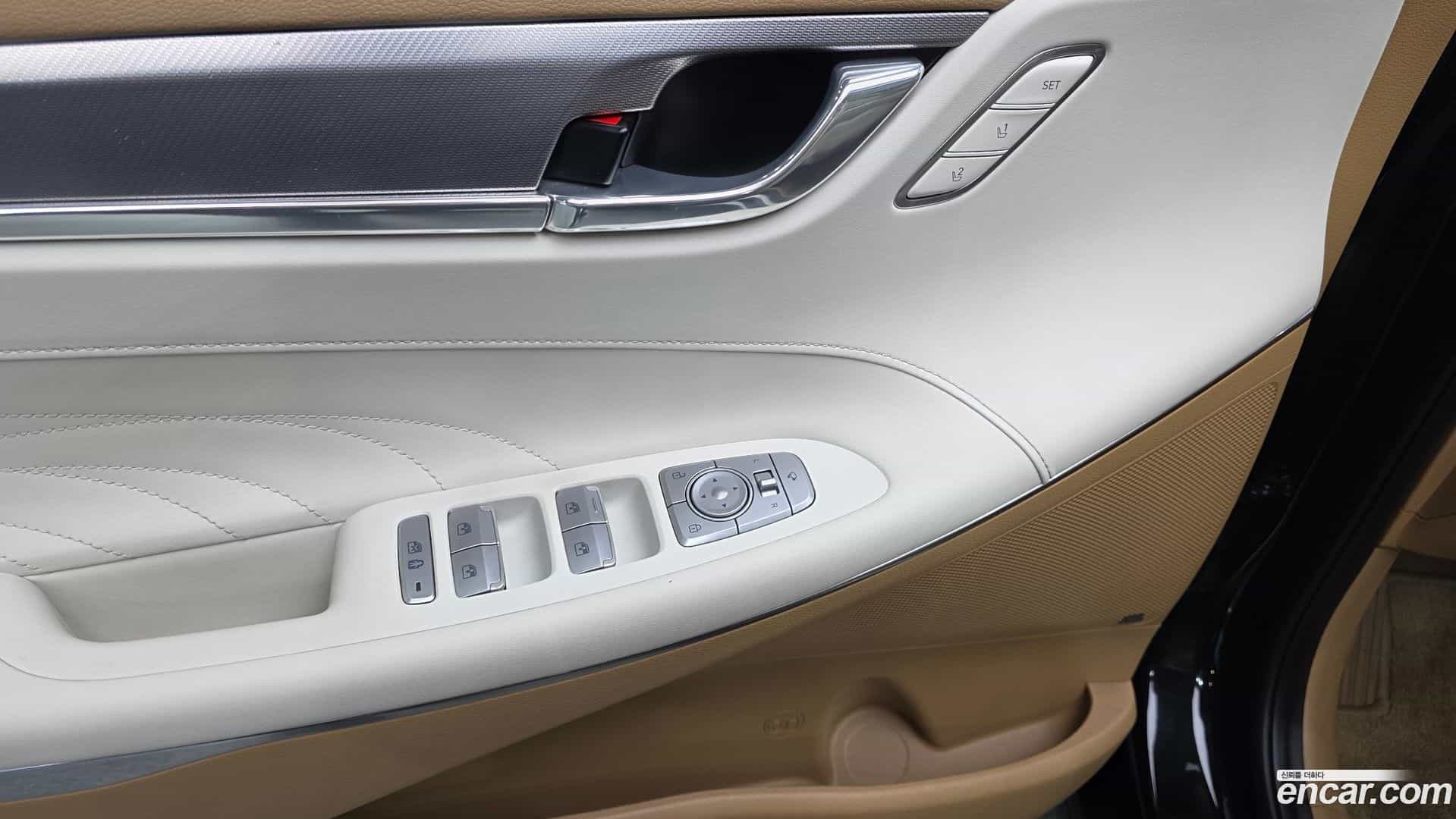 Grandeur Hyundai 2020.5-OPTION-051