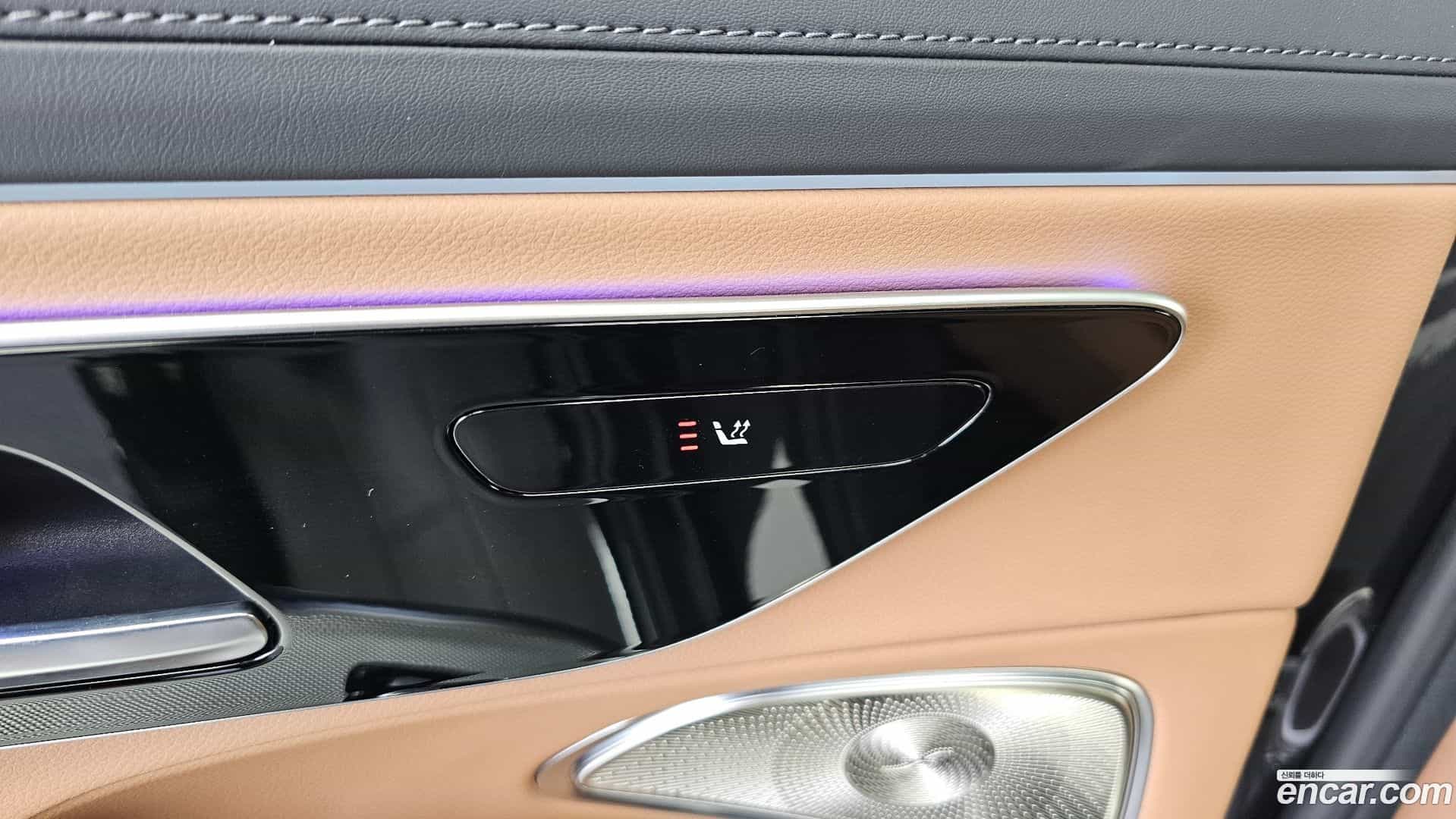 E-Class Mercedes-Benz 2024.7-OPTION-042