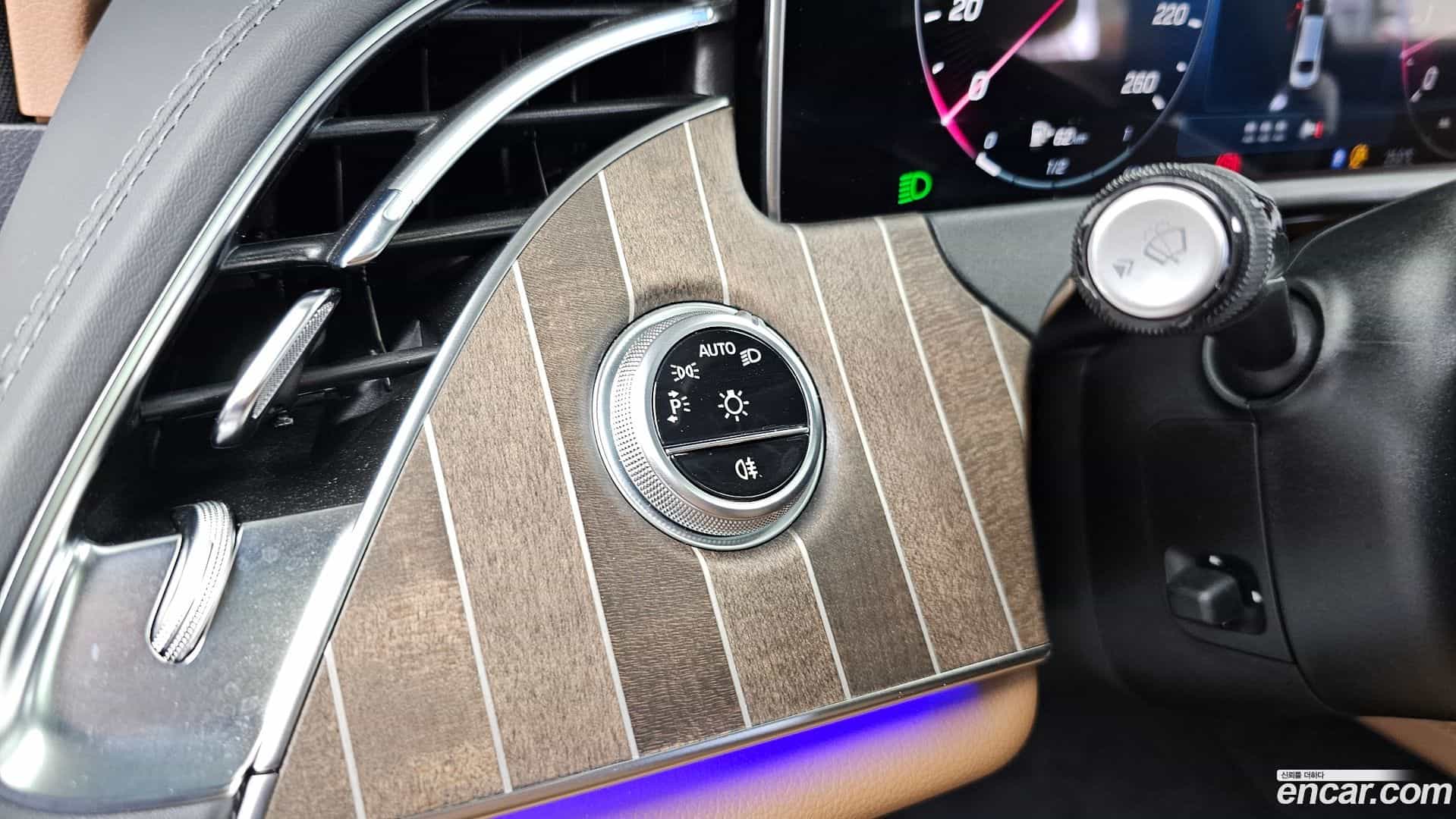 E-Class Mercedes-Benz 2024.7-OPTION-045