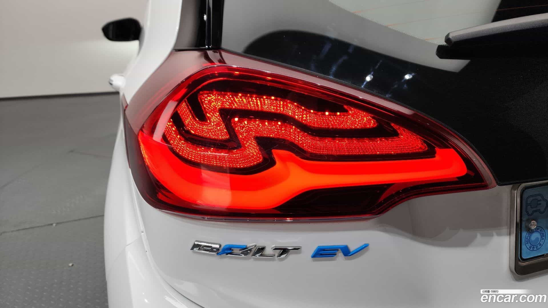 Bolt EV Chevrolet 2018.4-OUTER-033