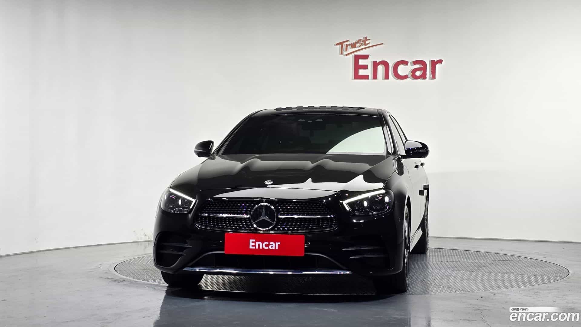 E-Class Mercedes-Benz 2022.9-OUTER-003