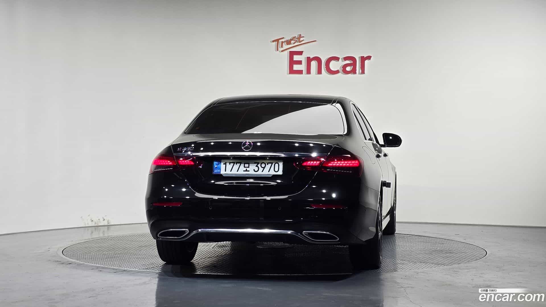 E-Class Mercedes-Benz 2022.9-OUTER-004