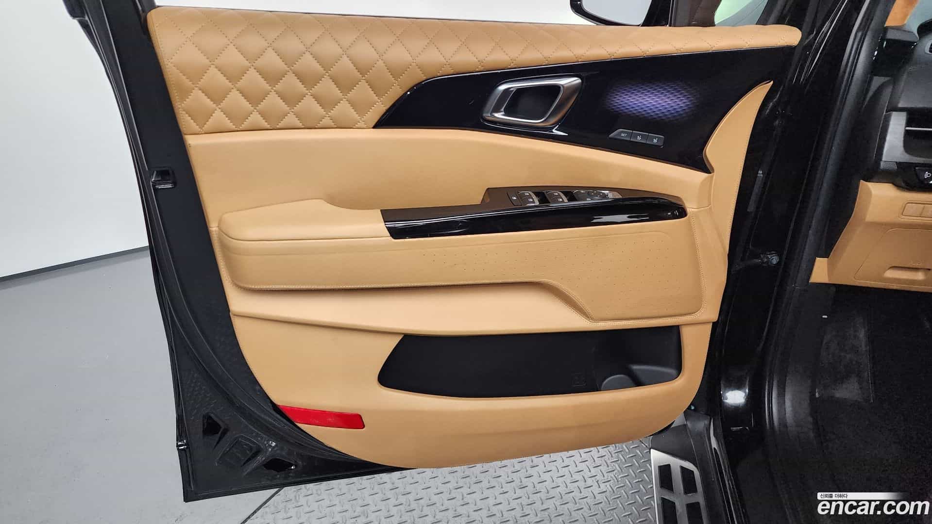 Canival Kia 2023.1-INNER-034