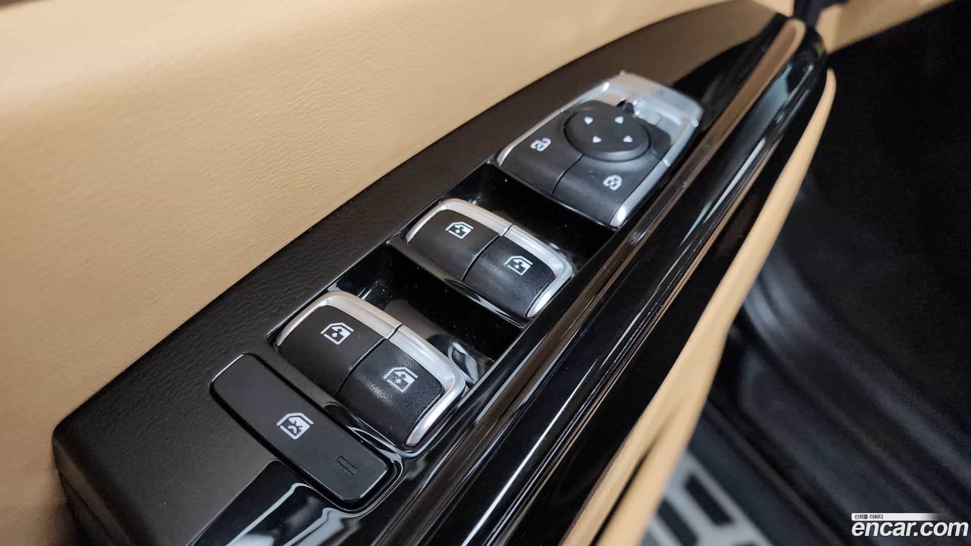 Canival Kia 2023.1-OPTION-051