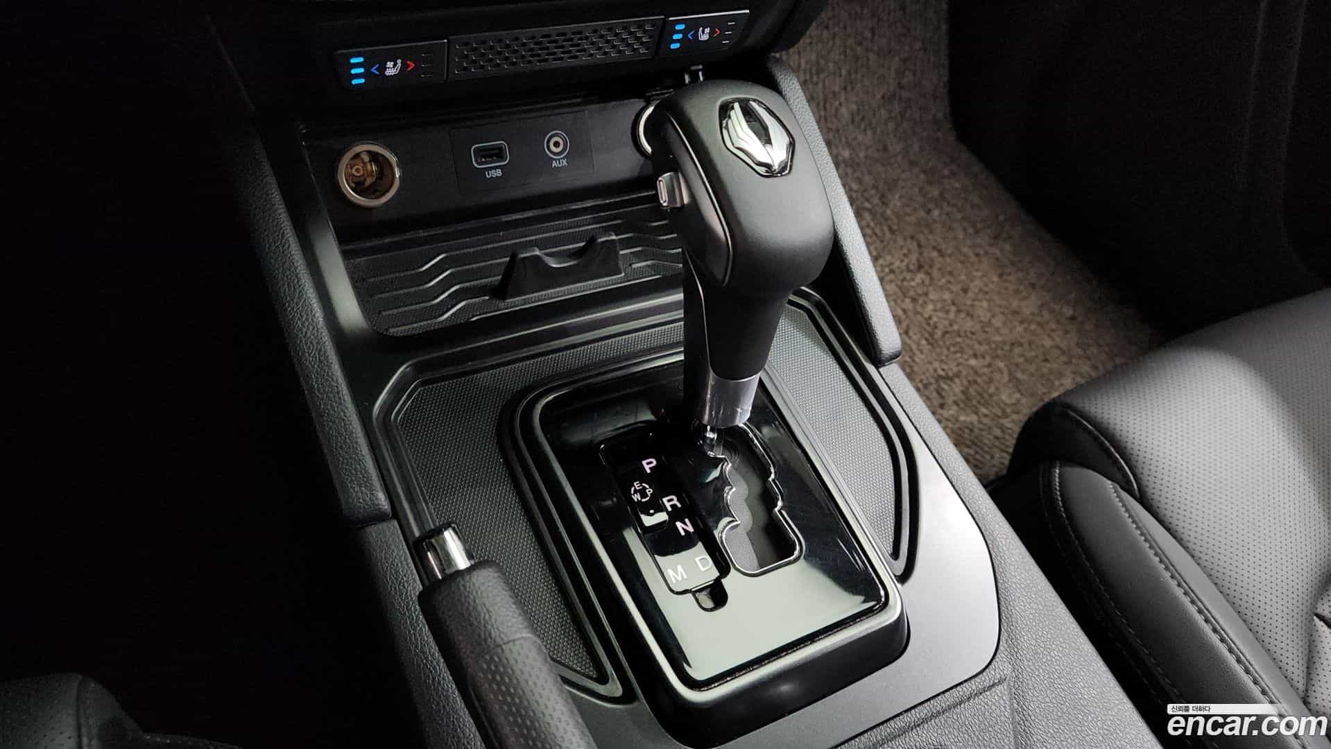 Rexton KG Mobility 2020.4-INNER-009