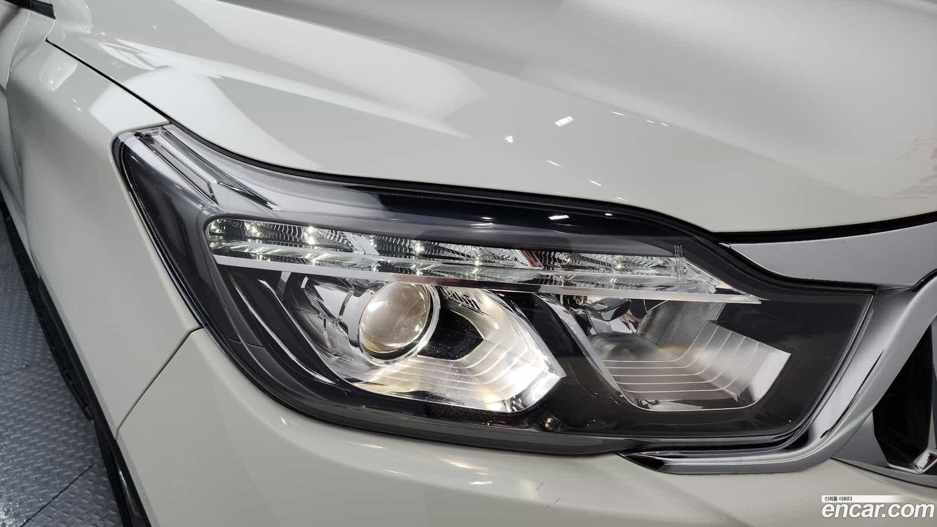Rexton KG Mobility 2020.4-OUTER-032