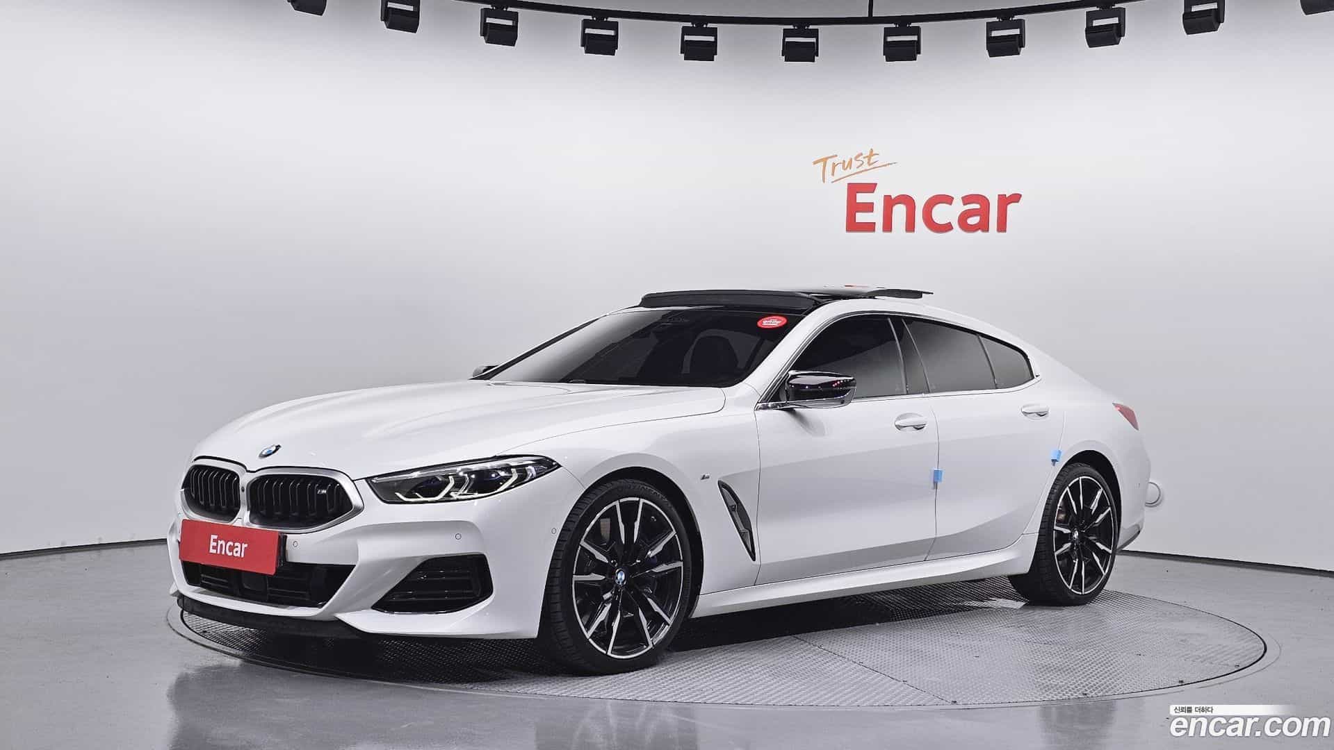 8-Series BMW 2023.8-OUTER-001