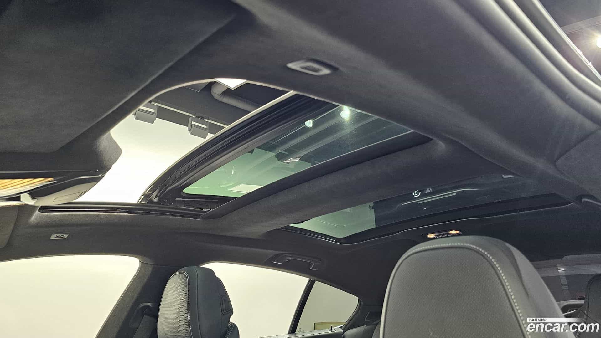 8-Series BMW 2023.8-OPTION-021