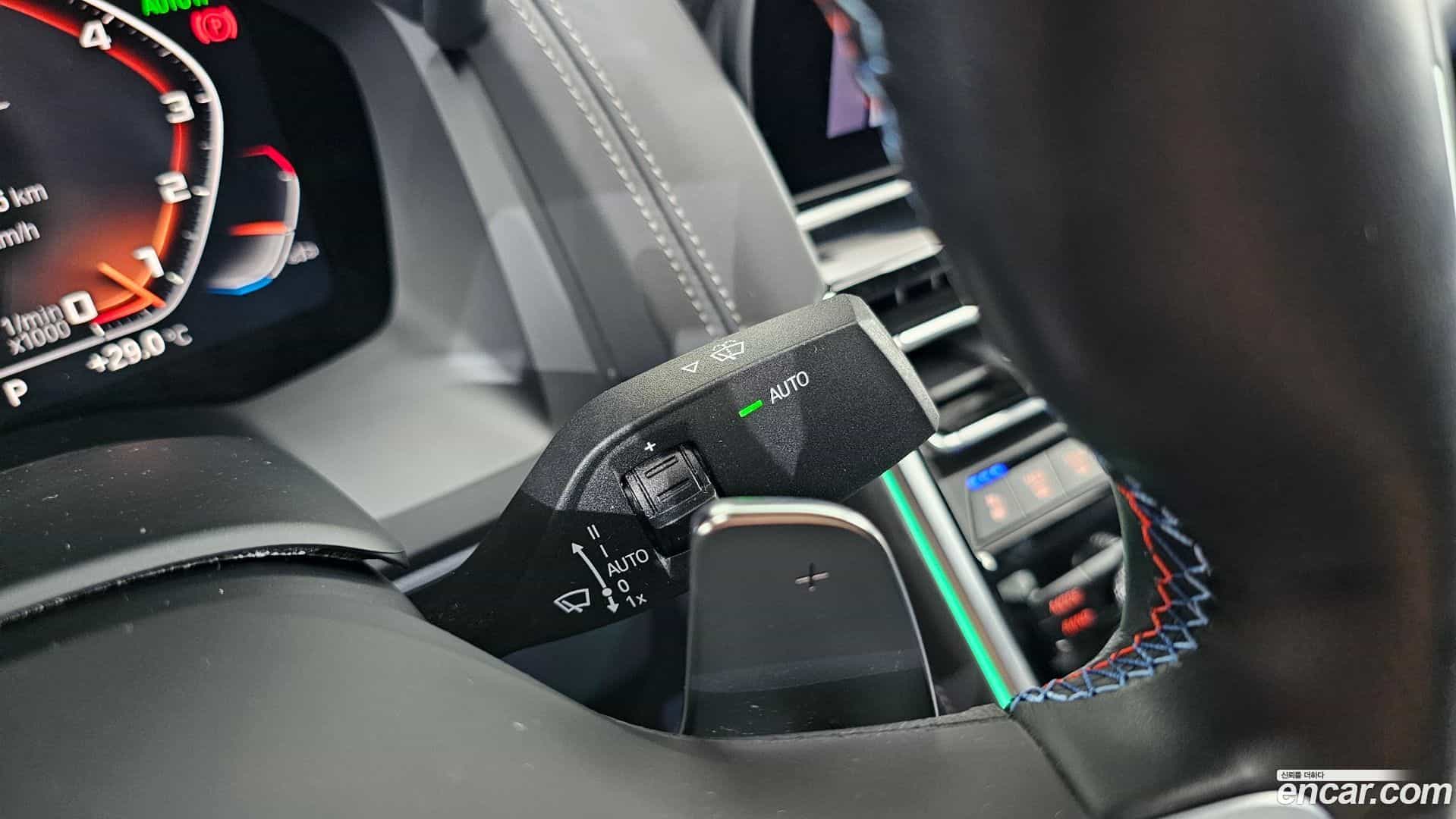 8-Series BMW 2023.8-OPTION-041