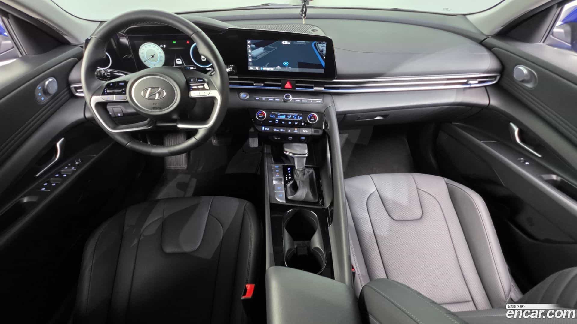 AVANTE Hyundai 2020.5-INNER-007