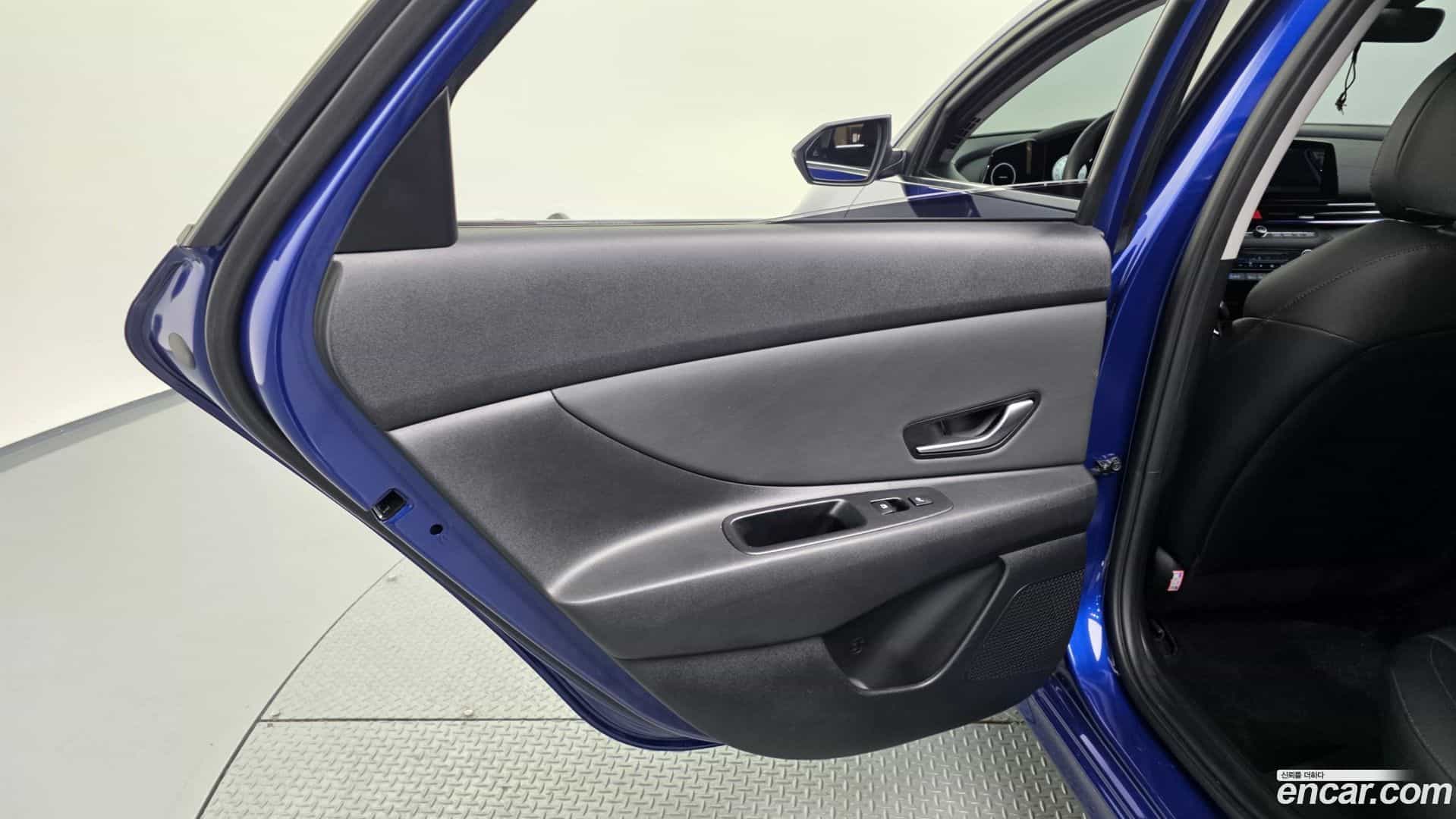 AVANTE Hyundai 2020.5-INNER-035